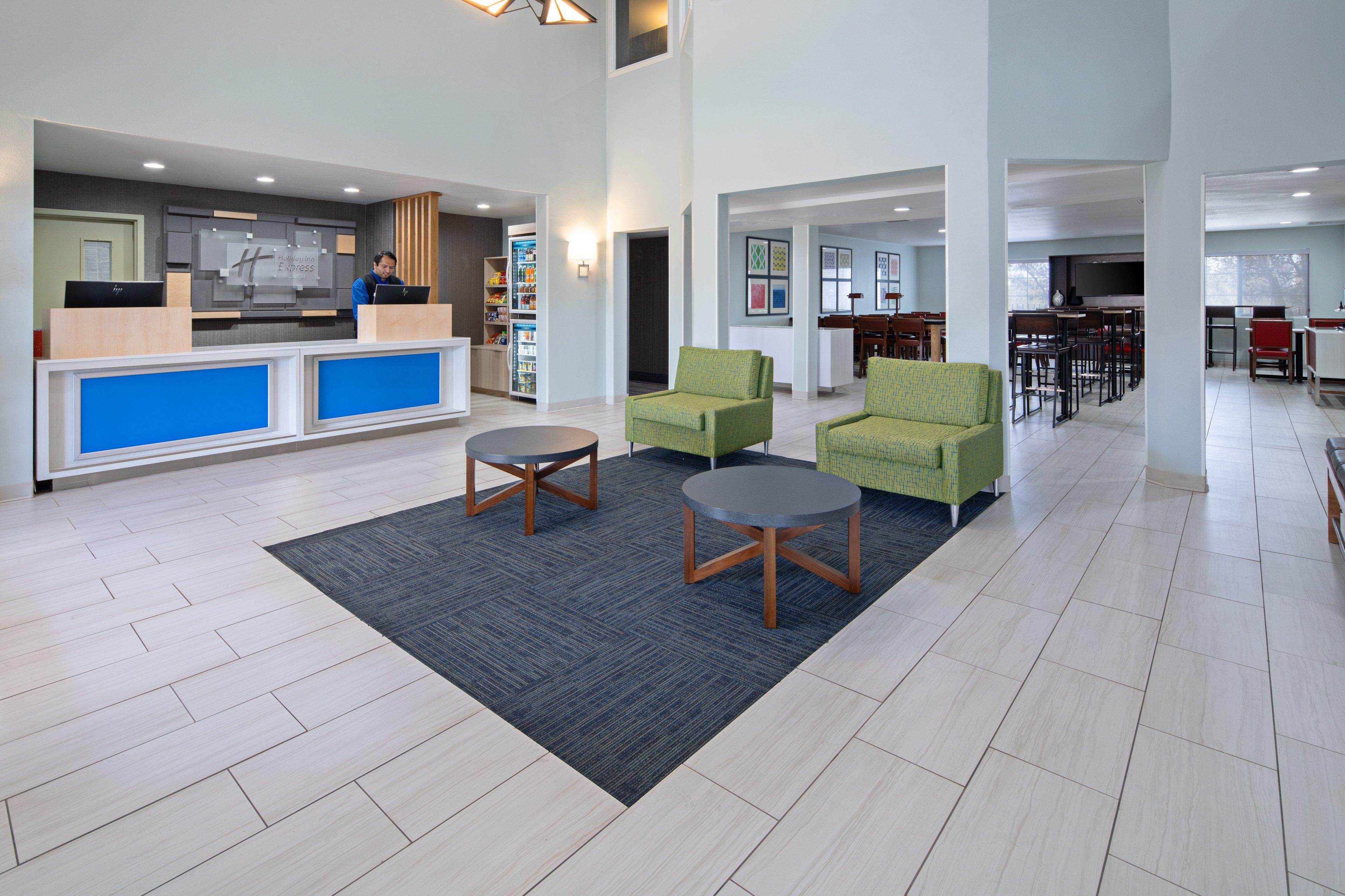 Holiday Inn Express & Suites Watsonville By Ihg מראה חיצוני תמונה