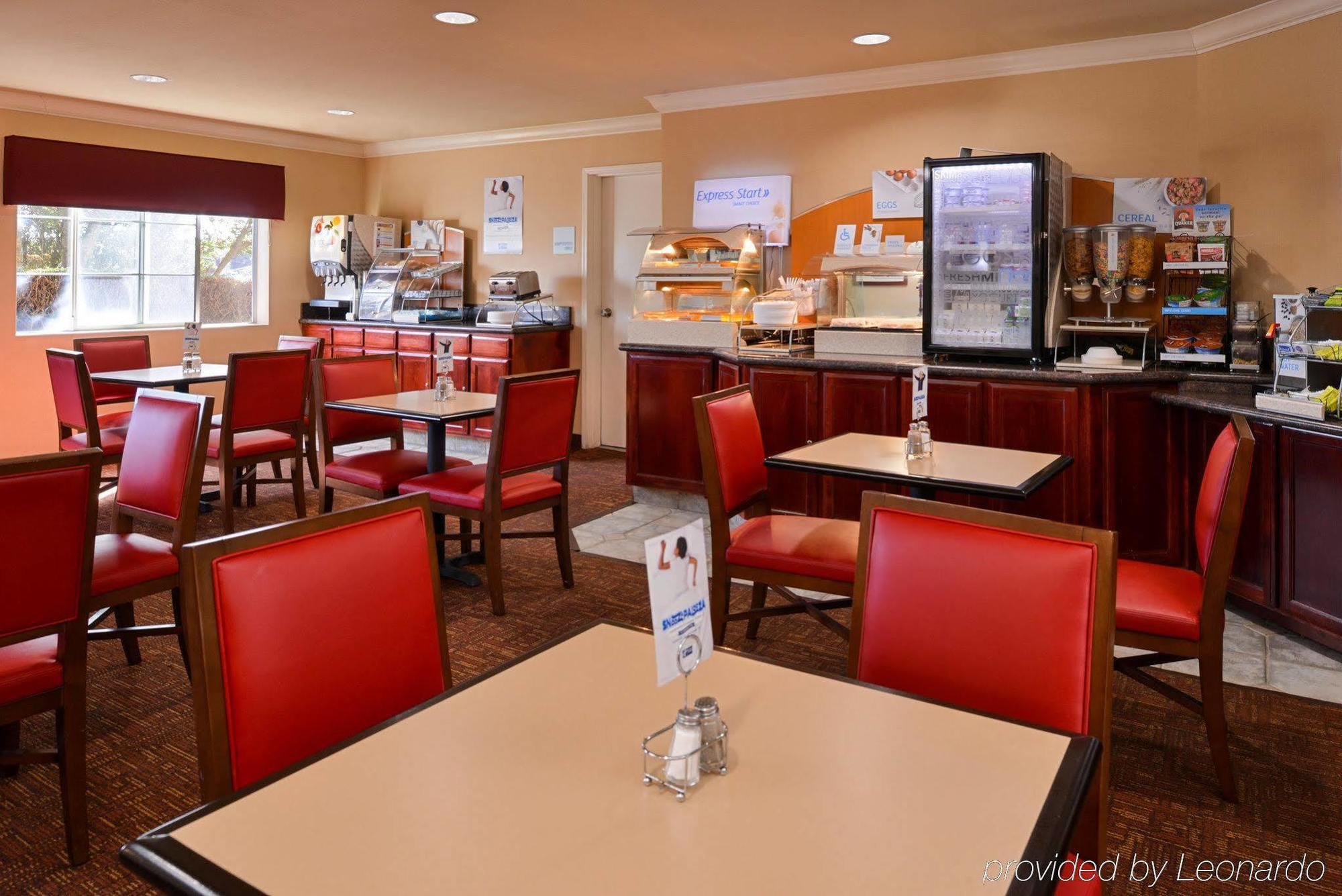 Holiday Inn Express & Suites Watsonville By Ihg מראה חיצוני תמונה