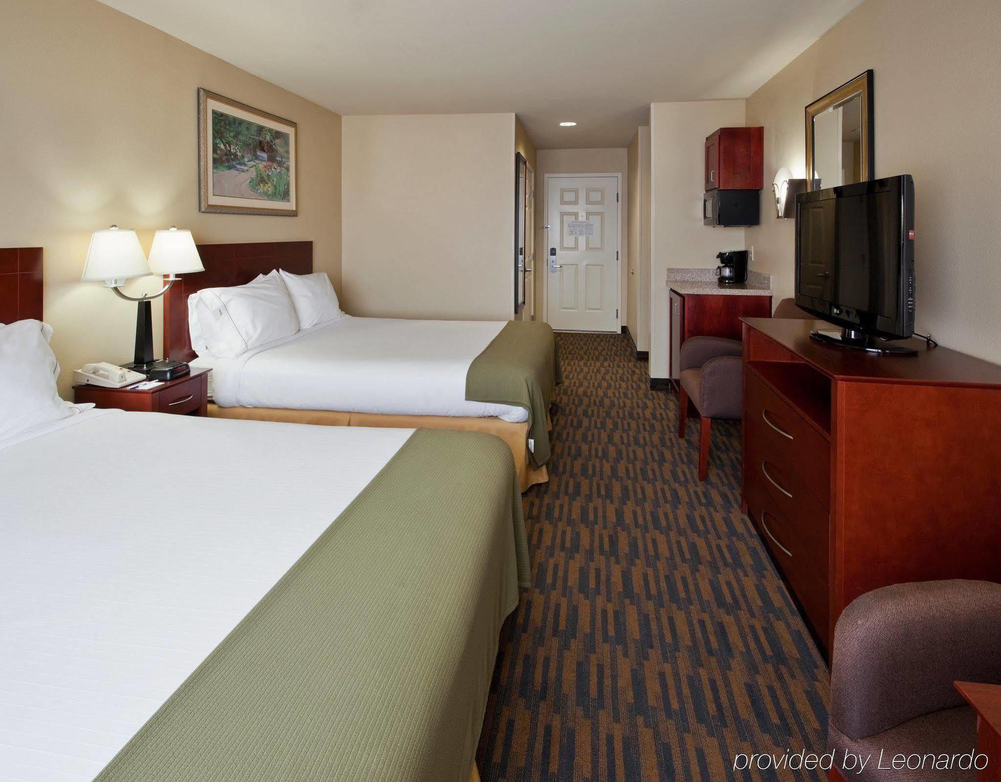 Holiday Inn Express & Suites Watsonville By Ihg מראה חיצוני תמונה