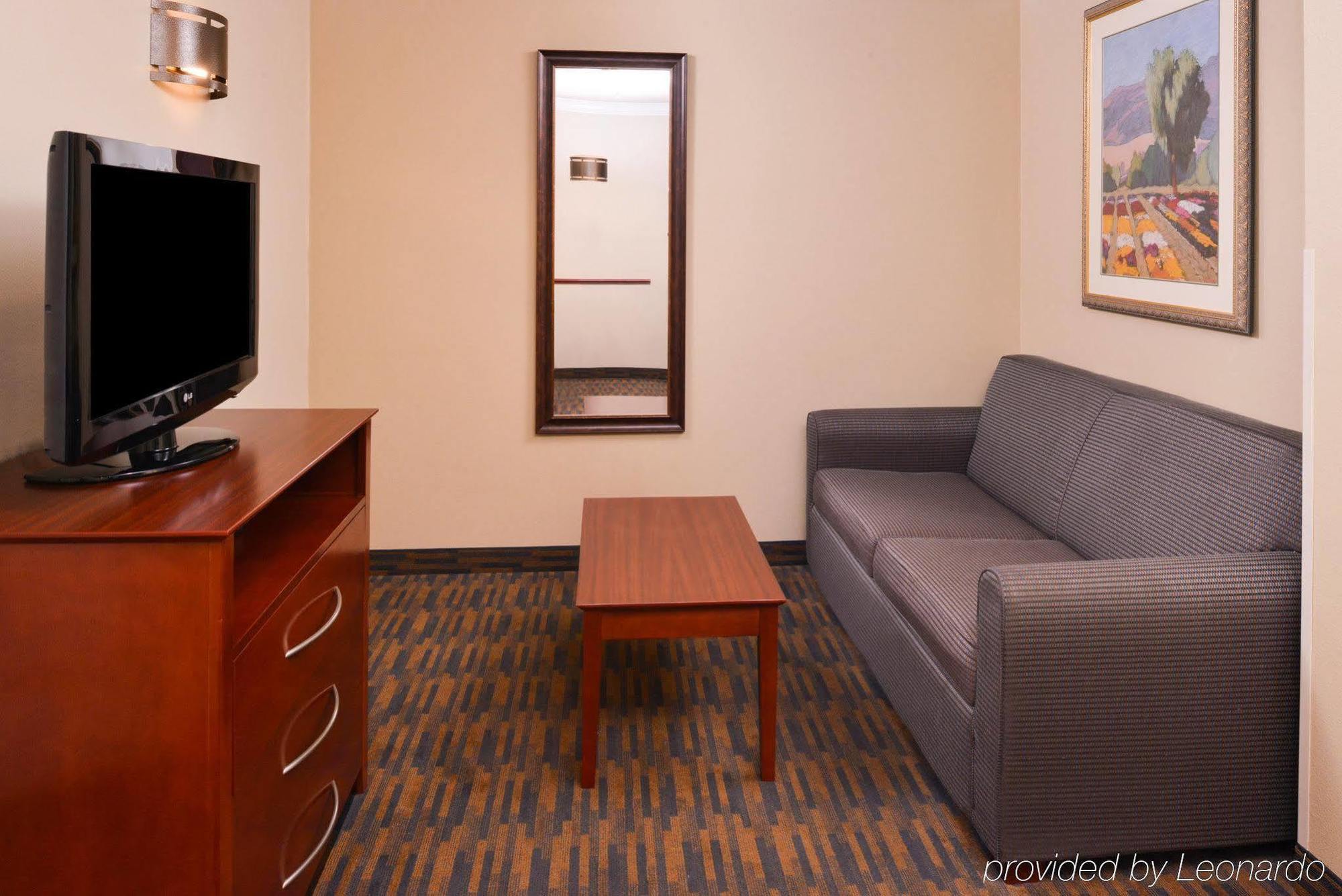 Holiday Inn Express & Suites Watsonville By Ihg מראה חיצוני תמונה