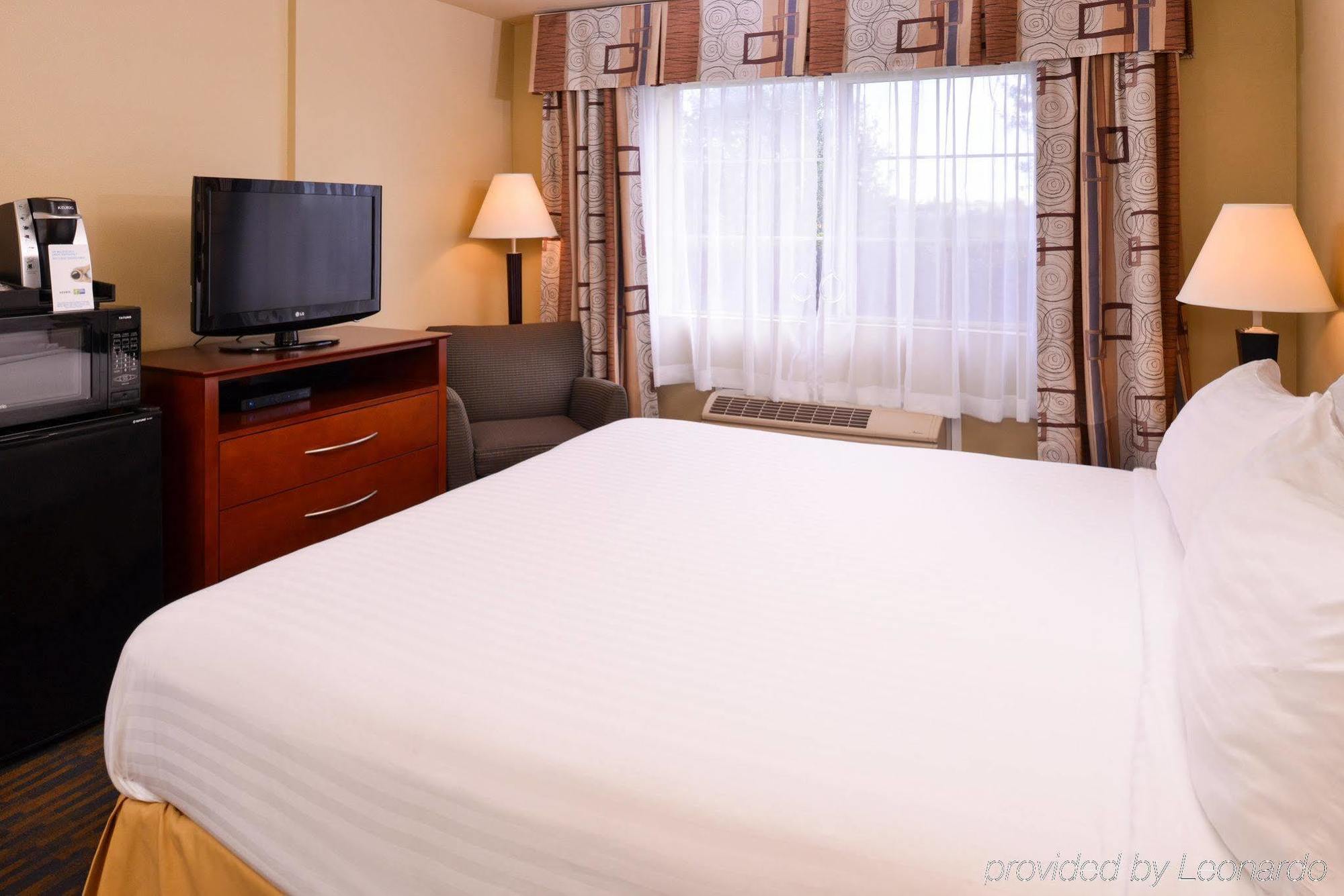 Holiday Inn Express & Suites Watsonville By Ihg מראה חיצוני תמונה