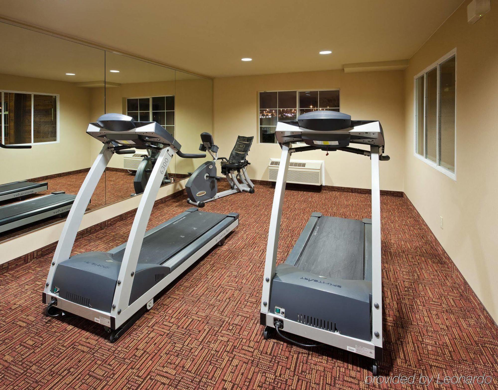 Holiday Inn Express & Suites Watsonville By Ihg מראה חיצוני תמונה